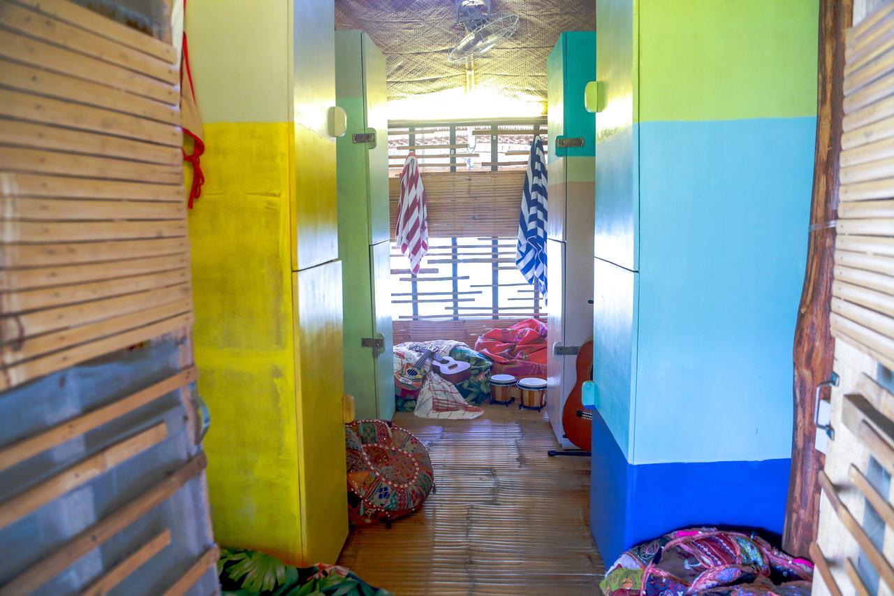 Flotsam And Jetsam Artist Beach Hostel San Juan  Luaran gambar